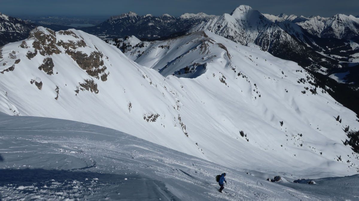 De eerste meters skien na de klim altijd weer even wennen